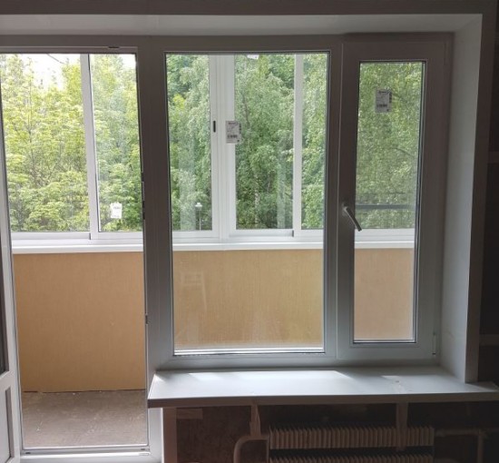 Монтаж балконного блока, холодное остекление и отделка балкона - фото - 1