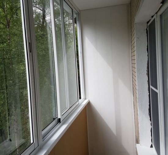Монтаж балконного блока, холодное остекление и отделка балкона - фото - 2
