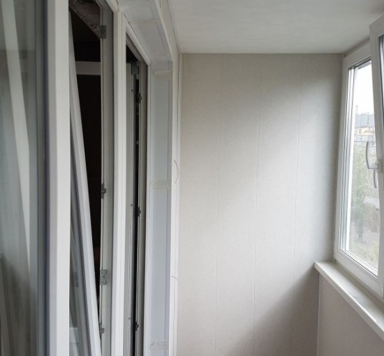 Остекление и отделка балкона, монтаж балконного блока - фото - 4