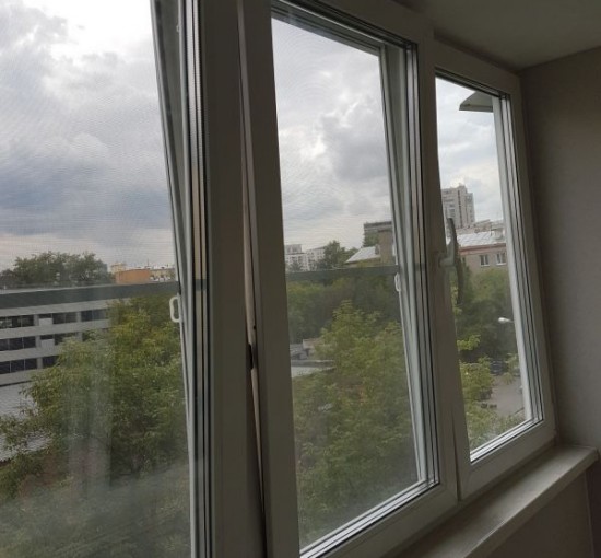 Остекление и отделка балкона, монтаж балконного блока - фото - 1