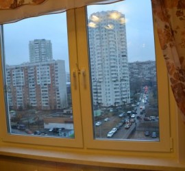 Установка двустворчатого окна на кухне - 1 Установка двустворчатого окна на кухне - фото - 1