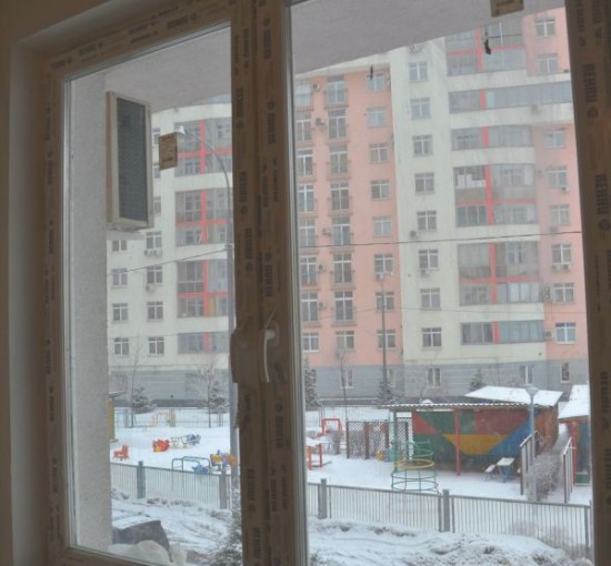 Остекление комнаты пластиковыми окнами - 2 Остекление комнаты пластиковыми окнами - фото - 2