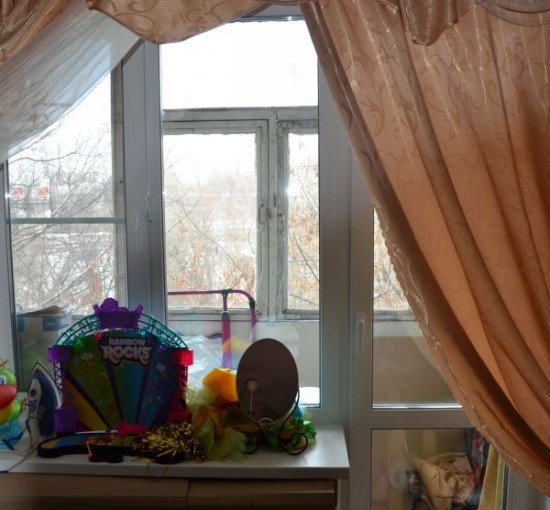 Замена балконного блока в гостиной - 1 Замена балконного блока в гостиной - фото - 1