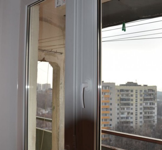 Монтаж балконного блока из ПВХ - фото - 2