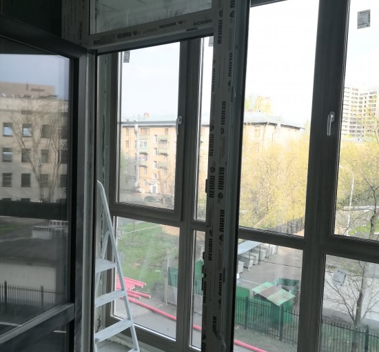 Панорамное остекление и установка балконного блока - фото - 1